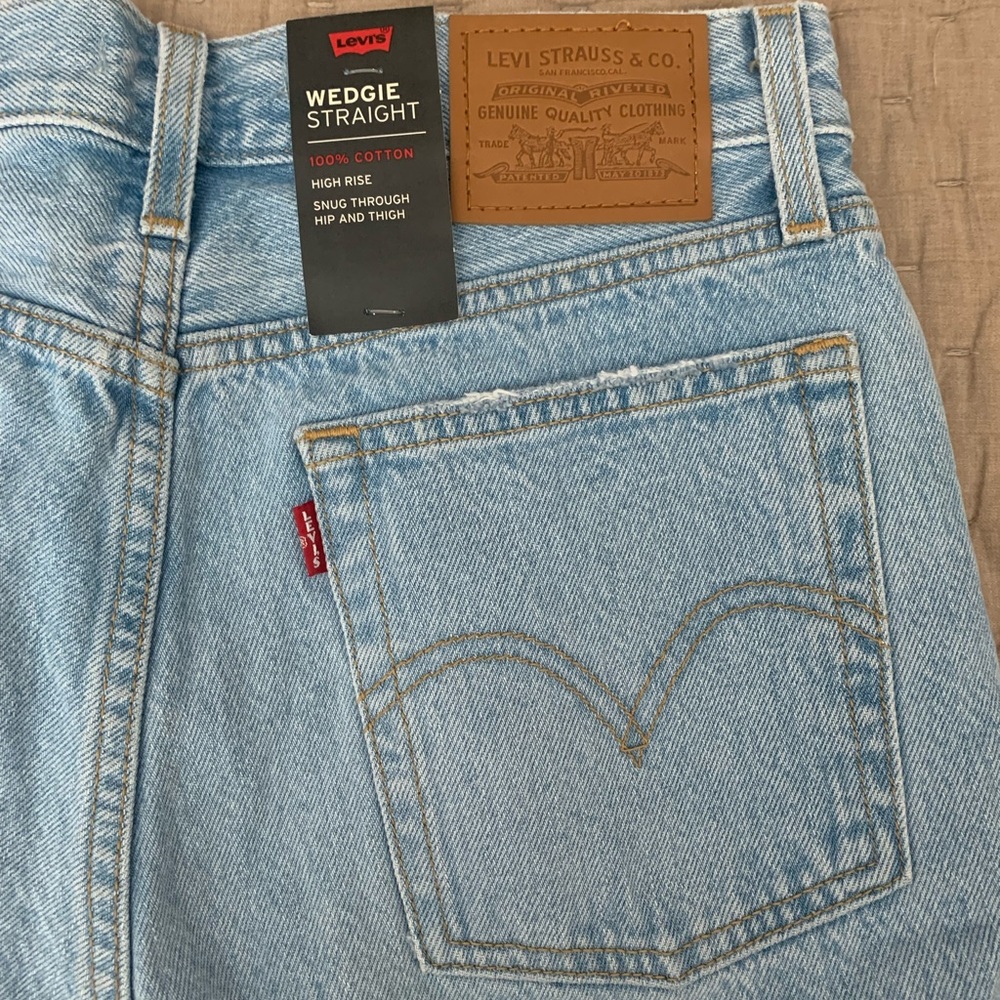Levi’s Wedgie Straight Jeans